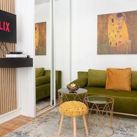 Parisian & Chic Appartement -15 Min From Paris Center Іврі-сюр-Сен Екстер'єр фото