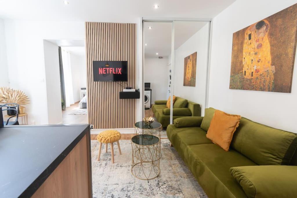 Parisian & Chic Appartement -15 Min From Paris Center Іврі-сюр-Сен Екстер'єр фото