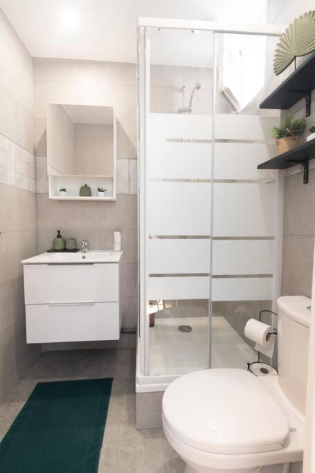 Parisian & Chic Appartement -15 Min From Paris Center Іврі-сюр-Сен Екстер'єр фото