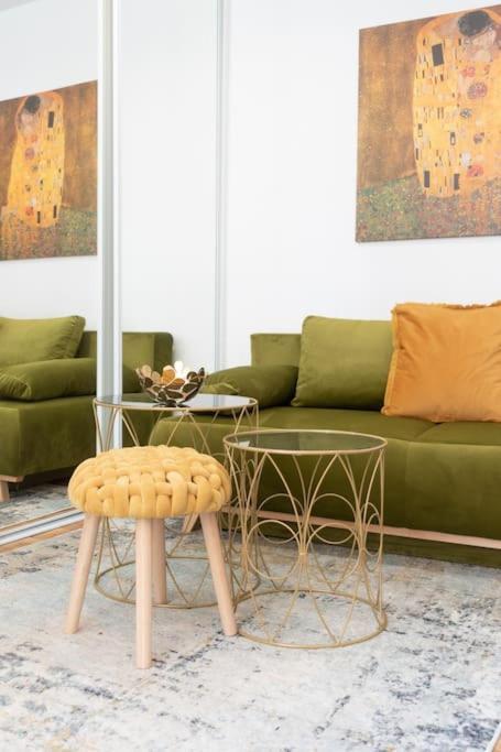 Parisian & Chic Appartement -15 Min From Paris Center Іврі-сюр-Сен Екстер'єр фото